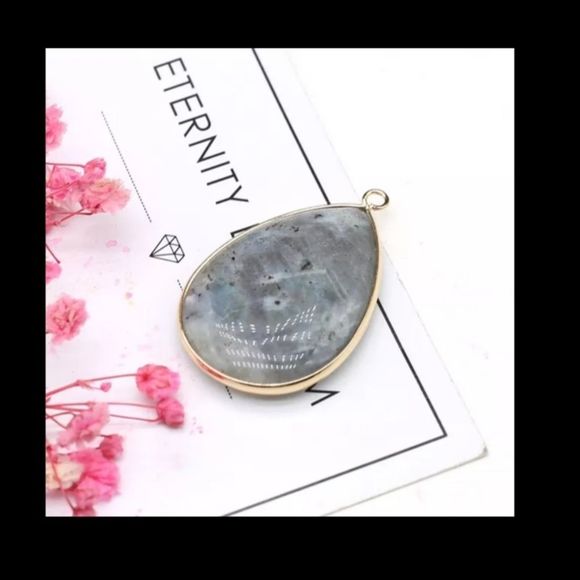 Gold edged large teardrop flash genuine labradorite pendant new natural - Picture 1 of 4